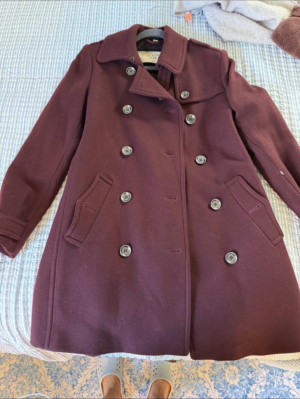 Burberry coat size 8Wool Double-Breasted Peacoat in Burgundy
